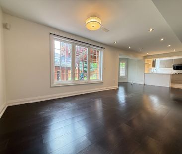 For Lease - 256 Boake Trail, Richmond Hill, Ontario - Photo 2