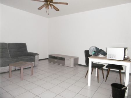 Location Appartement 2 pièces 42m² - Photo 4