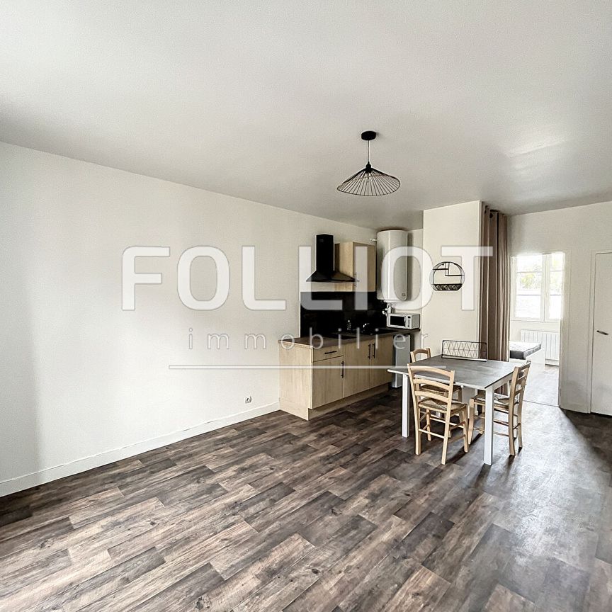A louer : Appartement T2 Meubl� � FOUGERES - R�f.2425CV - Photo 1