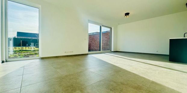 Woning te huur in Izegem voor € 1.300 met 3 slaapkamers - Photo 1