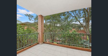 Two bedroom apartment in convenient location - Photo 5