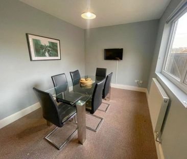 1 bedroom in a house share to rent - Photo 6