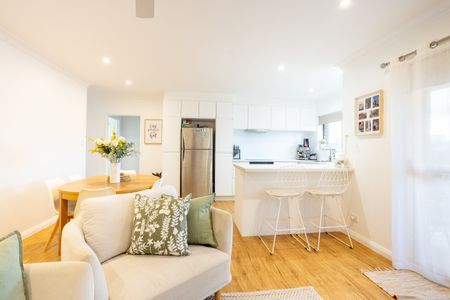 4/6 Nicklin St, Coorparoo QLD 4151 - House For Rent | Domain - Photo 2