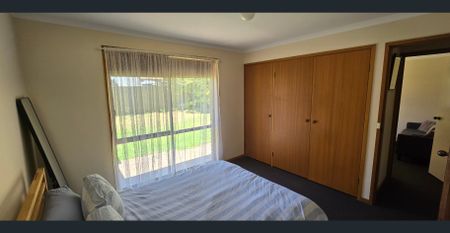 Three Bedroom Home - Photo 3