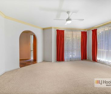 LAKESIDE LIVING!! - Photo 2