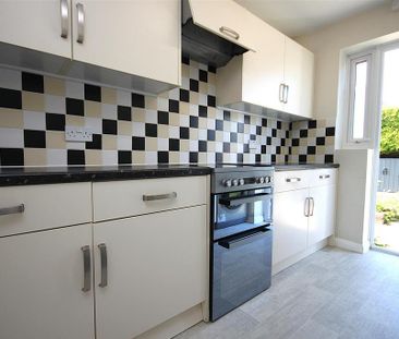 2 bedroom maisonette to rent - Photo 5