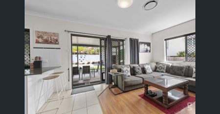 Newly Renovated on a Large Block - Photo 3