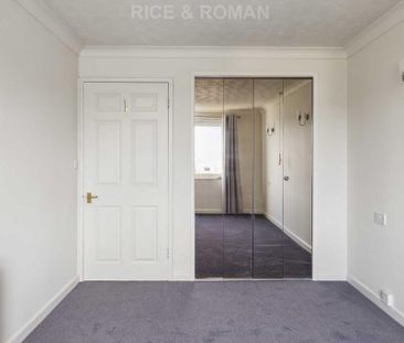 1 bedroom retirement property to rent - Photo 4