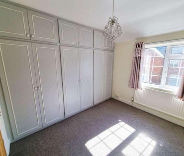 Main Street, Wigston, LE18 - Photo 5