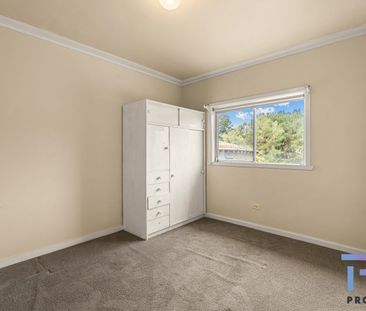 THREE BEDROOM HOME IN GOOD LOCATION - Photo 2