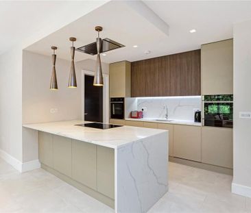 4 bedroom detached house to rent - Photo 4