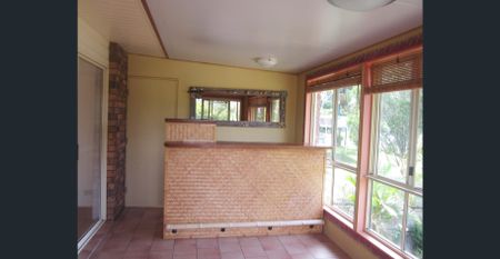 THREE BEDROOM HOME WITH WALK TO BEACH - Photo 3