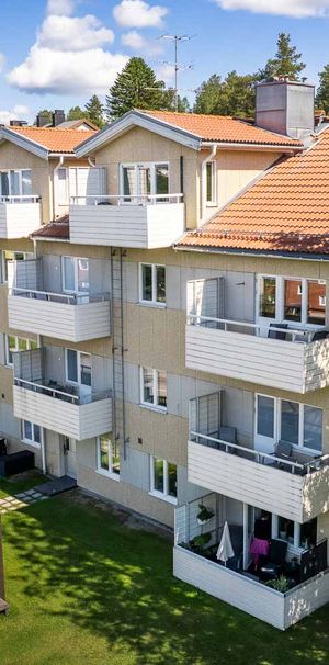 Villagatan 30, 2 rok 011410 - Photo 1