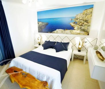 Luxury Villa for rent in Cap Martinet, Spain - Photo 2