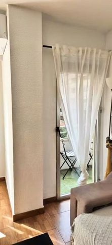 Carrer de Polo y Peyrolón, Valencia, Valencian Community 46021 - Photo 5