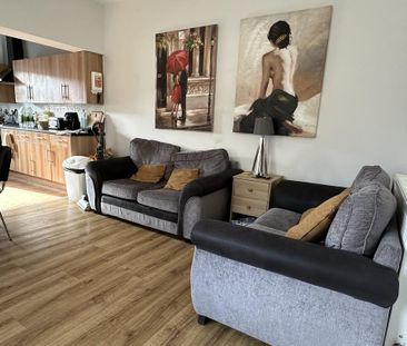 5 bedroom terraced house to rent - Photo 6
