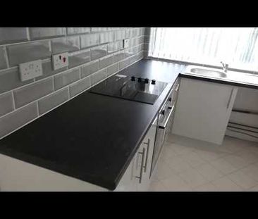 2 Bed Flat, Rooden Court, M25 - Photo 5