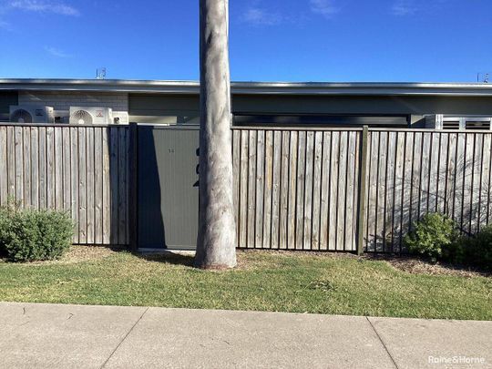 14/3 Shell Street, Urangan, QLD 4655 - Photo 1