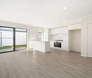 Brand New Modern & Stylish Townhouse in the Grand Central Estate Ta... - Photo 1