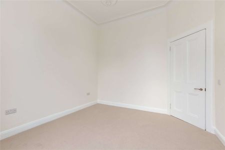 A bright and modern second floor two bedroom flat available on a part-furnished basis in Morningside. - Photo 2