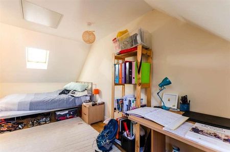 Earles Gardens, Norwich, NR4 - Photo 4