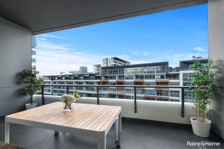 Luxurious Sunny North-Facing Apartment - Photo 4