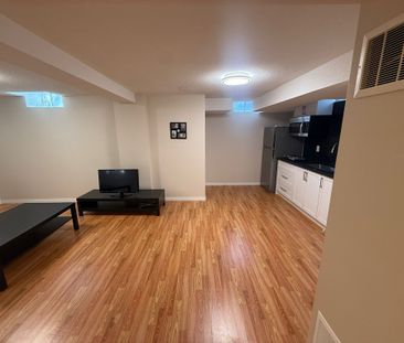 For Lease - 33 Silver Linden Drive, Richmond Hill, Ontario - Photo 2