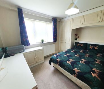 2 Bed Flat, Windsor House, NW4 - Photo 4