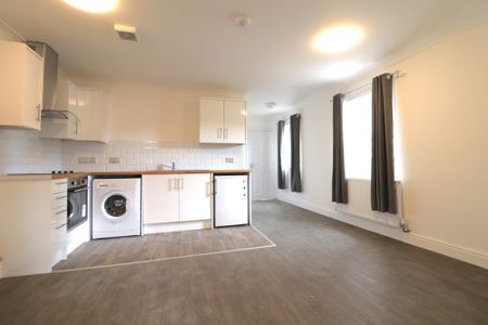 Ground Floor Flat, Flat 14, 55/57 Cathedral Road, Cardiff CF11 9HD - Photo 3