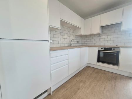 Cow Green, Halifax - Photo 2