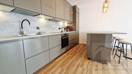 Dwa pokoje z 2 miejscami postojowymi i balkonem - Photo 4