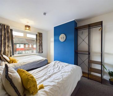 3 bedroom semi-detached house to rent - Photo 5