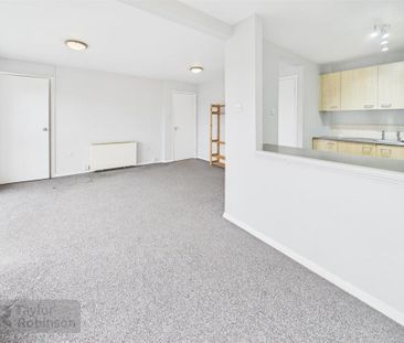 2 bedroom maisonette to rent - Photo 1