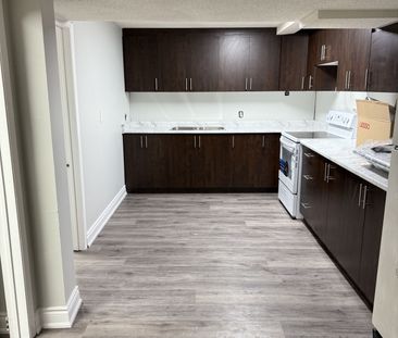 For Lease - 29 hollybush Street, Brampton, Ontario - Photo 5