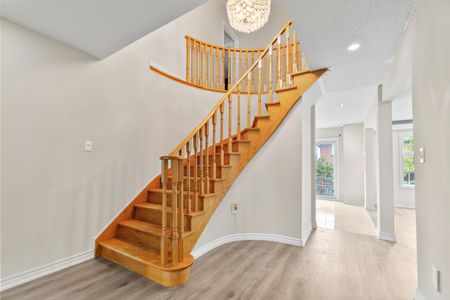 For Lease - 149 Sunforest Drive, Brampton, Ontario - Photo 5