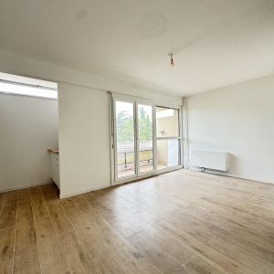 Location / Studio - Photo 3