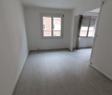 A LOUER T1 A PROXIMITE DE LA FACULTE ST CHARLES ET DU MUSEE DE PICA... - Photo 5