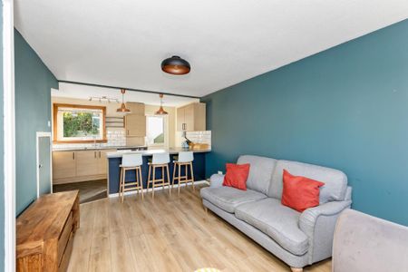2 bedroom semi-detached house to rent - Photo 3