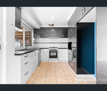 Family Living in Hallam - Photo 6