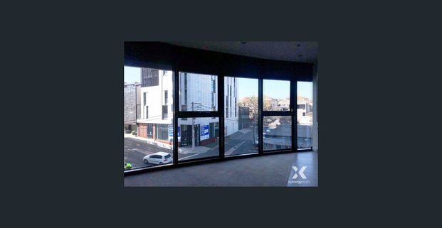 Spacious 1-Bedroom Apartment in the Heart of South Yarra! - Photo 1