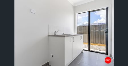 Modern Comfort Meets Family Functionality - Photo 4