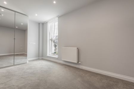 Woodgrange Road, Forest Gate, London, E7 - Photo 3