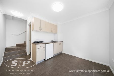 Modern Studio in Merrylands - Photo 2