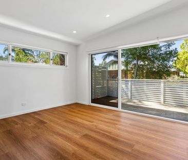 Stylish, Light-Filled Garden Flat in the Heart of Elanora Heights -... - Photo 1