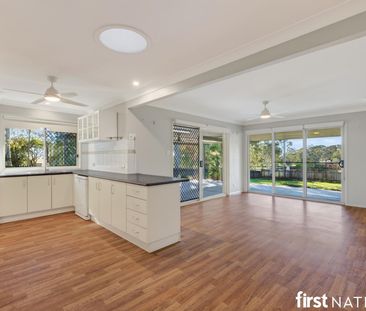 Spacious Family Home on a Private Large Block with Powered Shed - Photo 5