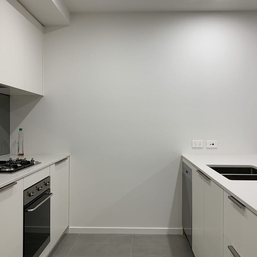 2 BEDROOM TOWNHOME | WILLOWDALE ESTATE - Photo 1