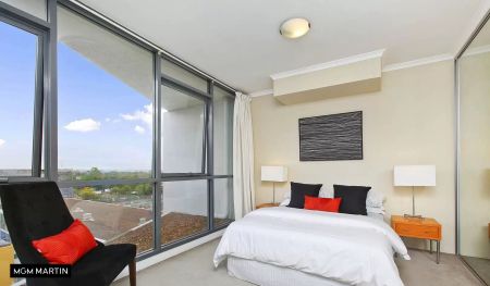 MGM MARTIN - TWO BEDROOM APARTMENT - Photo 2