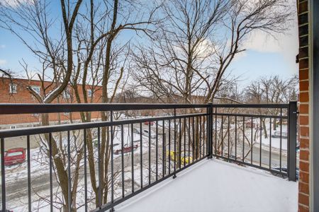 5351 Av. Victoria Montréal (Côte-des-Neiges, QC H3W - Photo 3