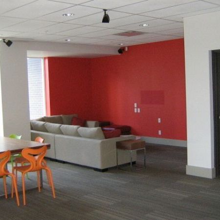 The Ultra-Central Surrey, 1 Bedroom - Photo 1