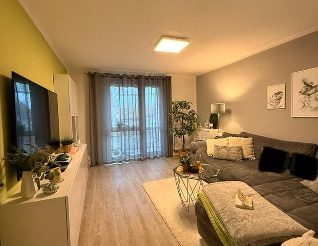 Nachmieter/in gesucht für schöne 3-Raum-Wohnung mit Balkon - Photo 1